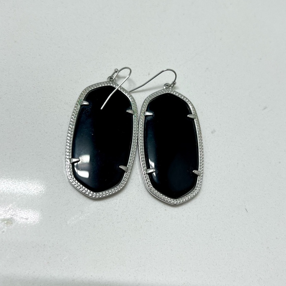 Kendra Scott Danielle Earrings